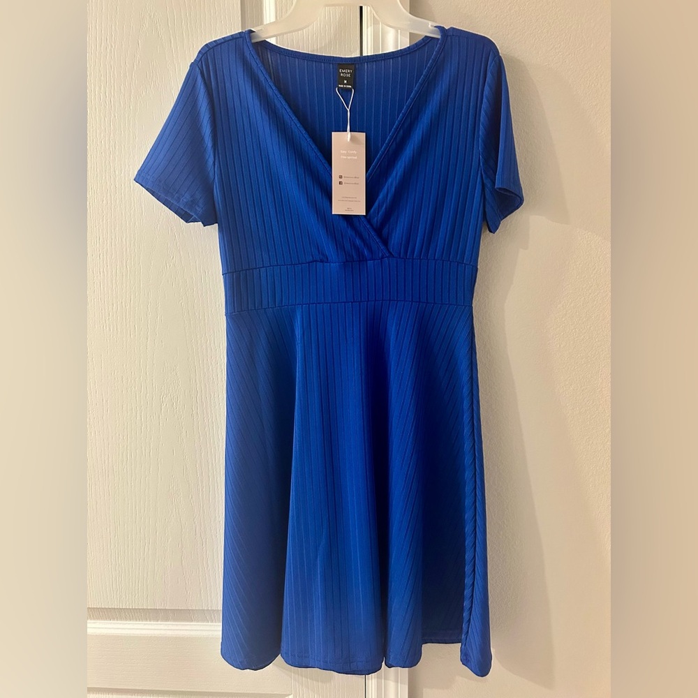NWT Women’s Royal Blue V-Neck Dress Size Medium
